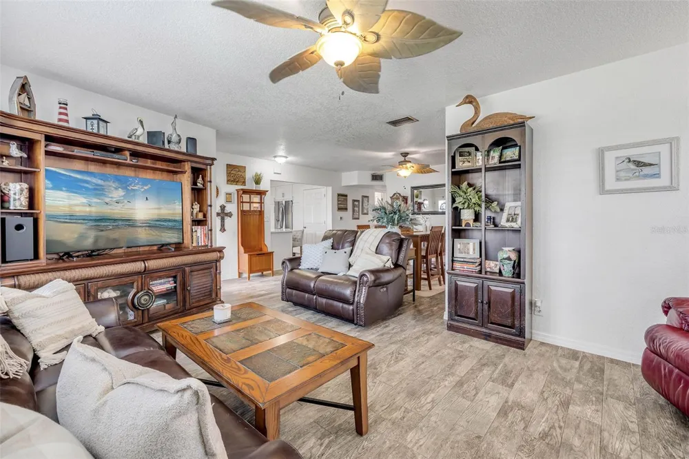 201 S VENETIAN WAY Port Orange, FL 32127