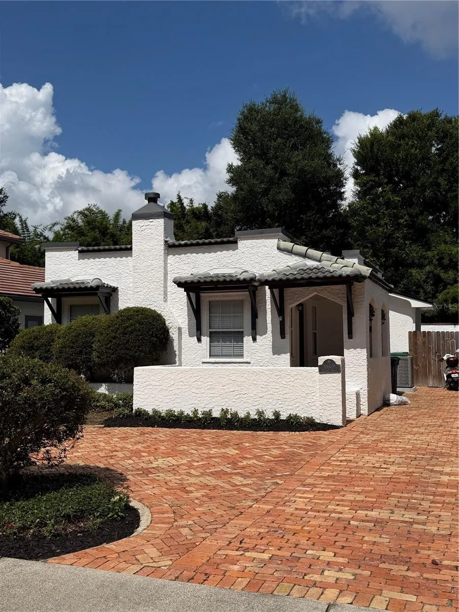 1409 SUNSET DRIVE Winter Park, FL 32789