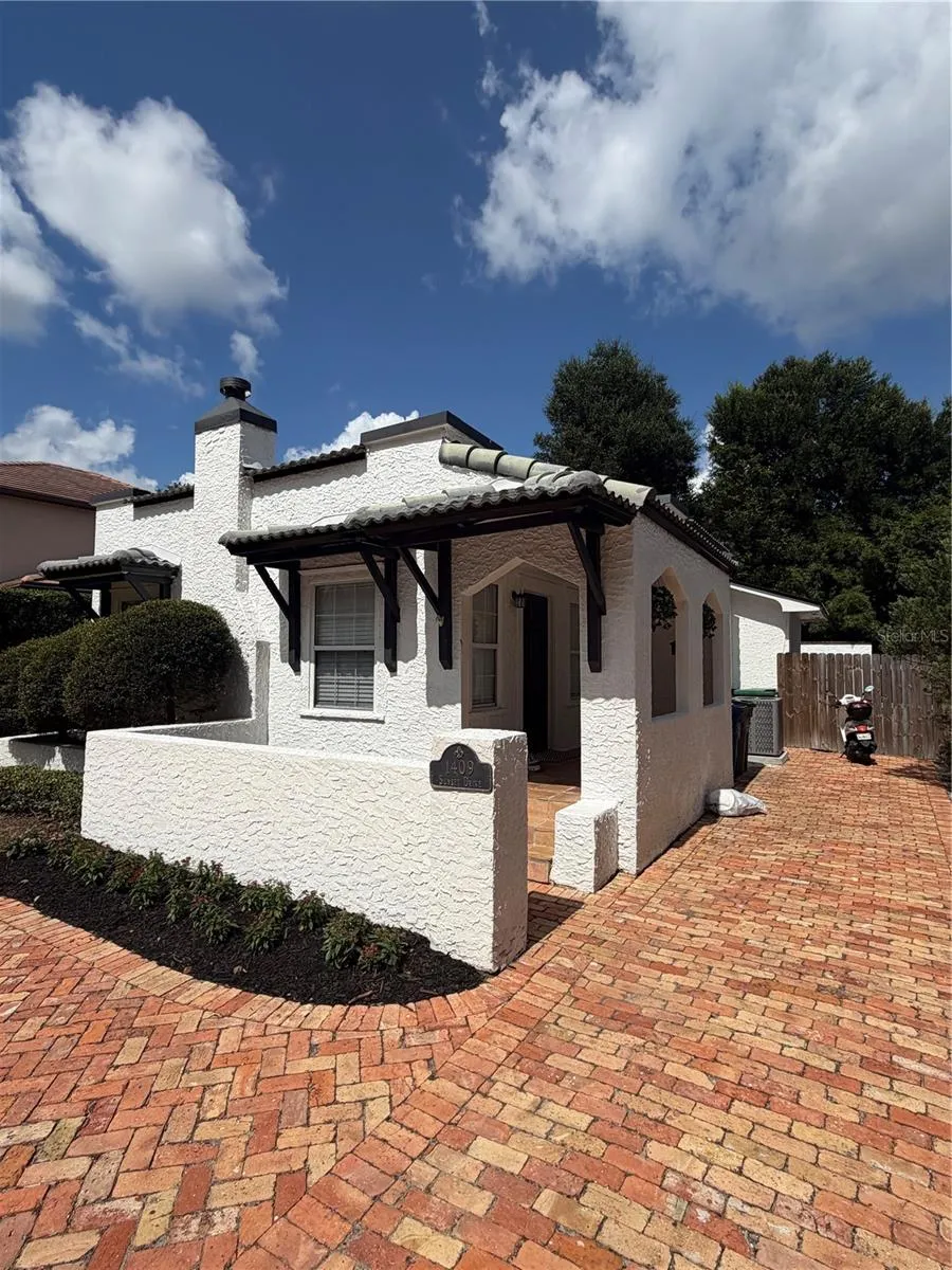 1409 SUNSET DRIVE Winter Park, FL 32789
