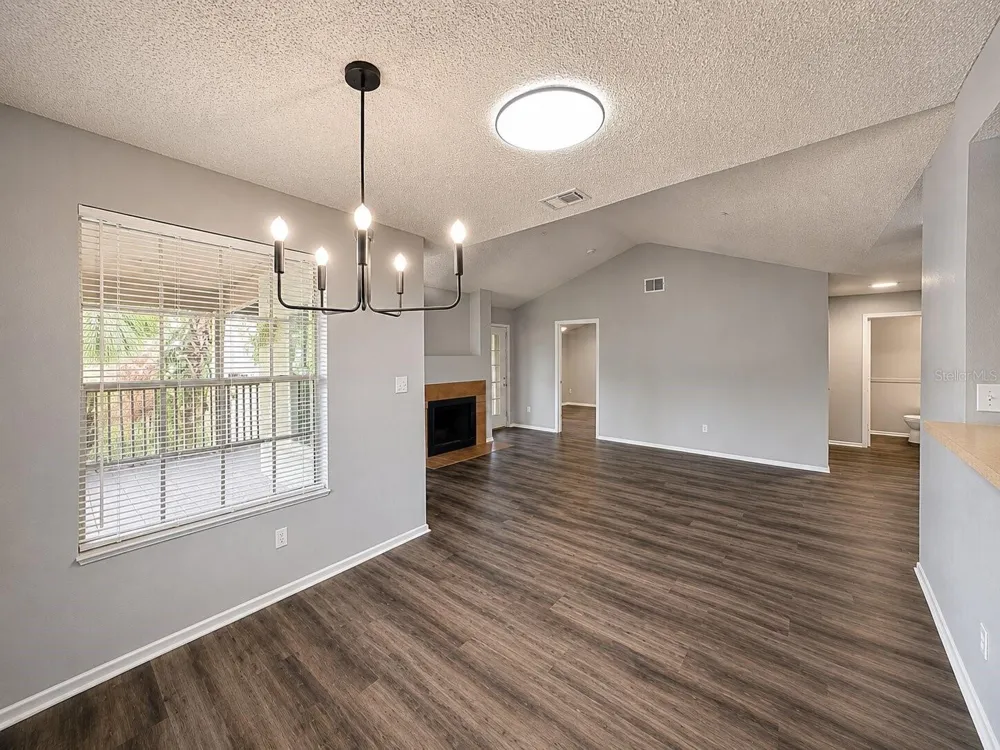 234 AFTON SQUARE #208 Altamonte Springs, FL 32714