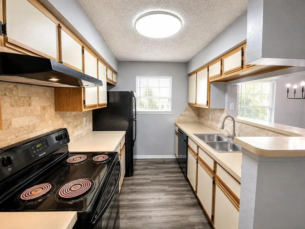 234 AFTON SQUARE #208 Altamonte Springs, FL 32714
