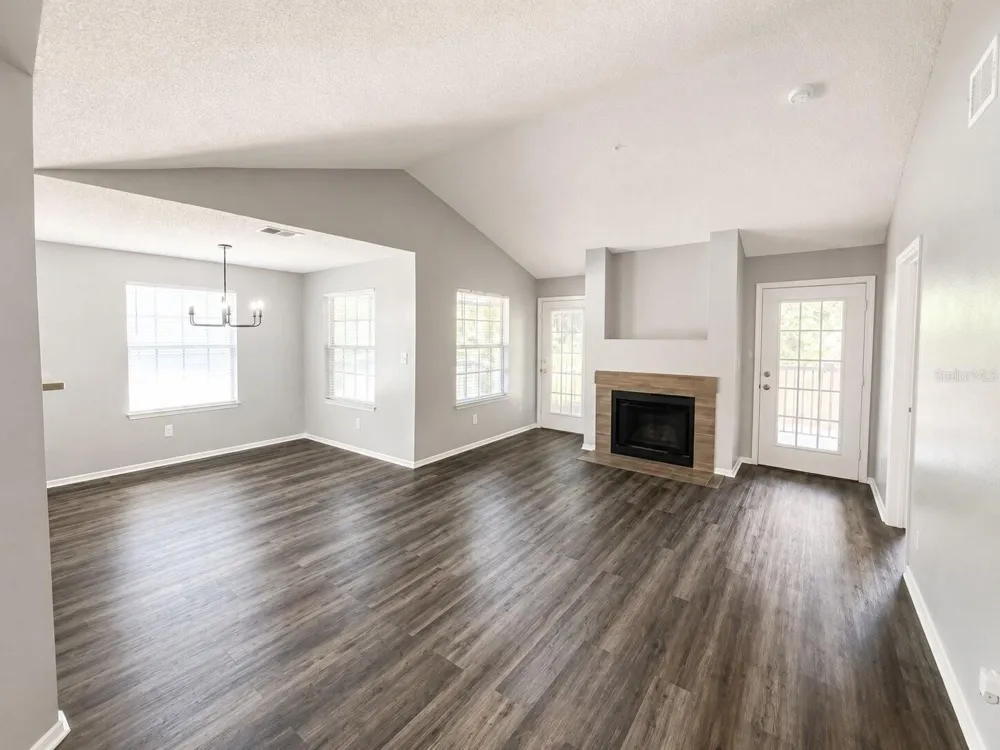 234 AFTON SQUARE #208 Altamonte Springs, FL 32714