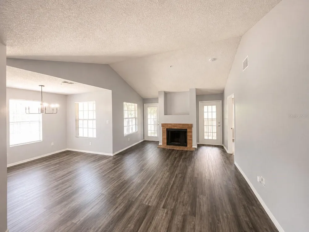 234 AFTON SQUARE #208 Altamonte Springs, FL 32714