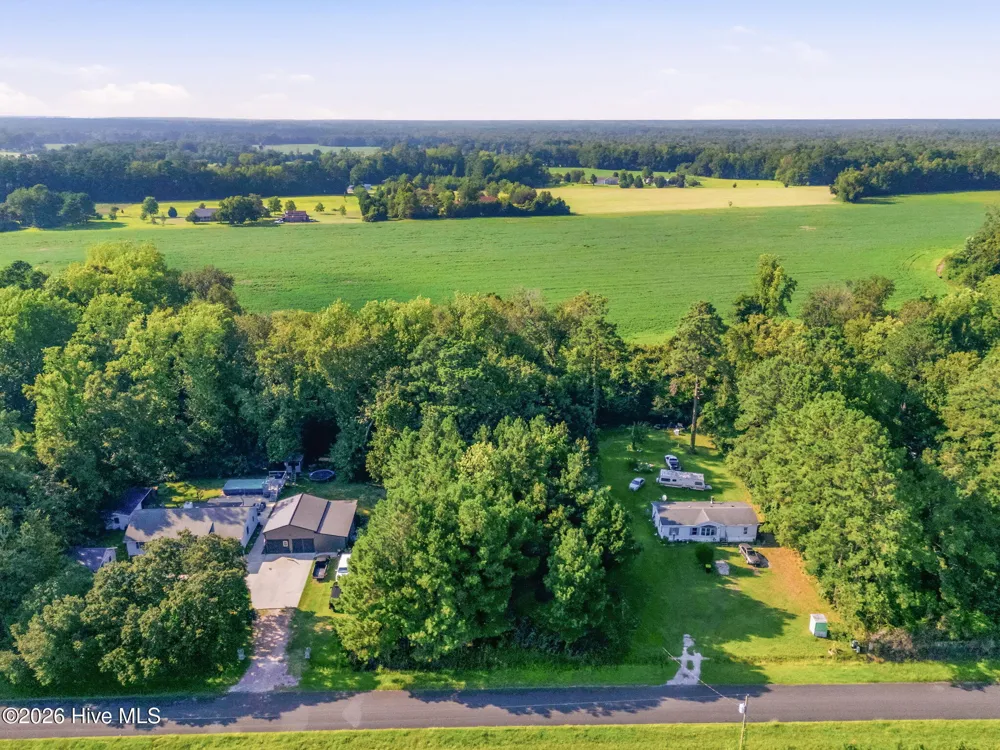 704 Gordon Lewis Drive SE Winnabow, NC 28479