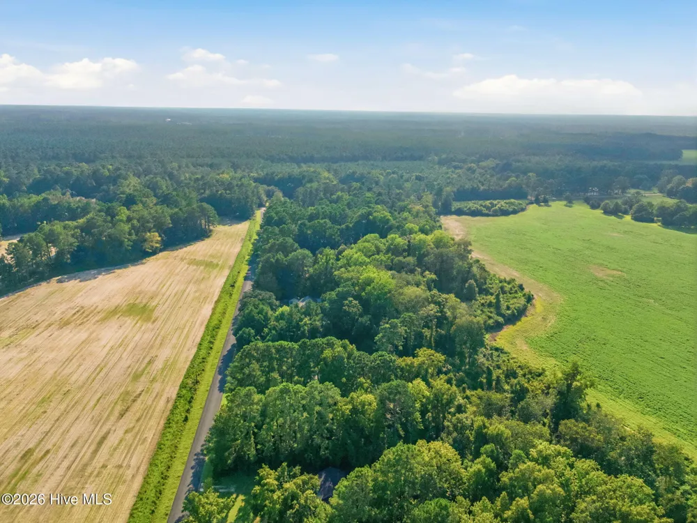 704 Gordon Lewis Drive SE Winnabow, NC 28479