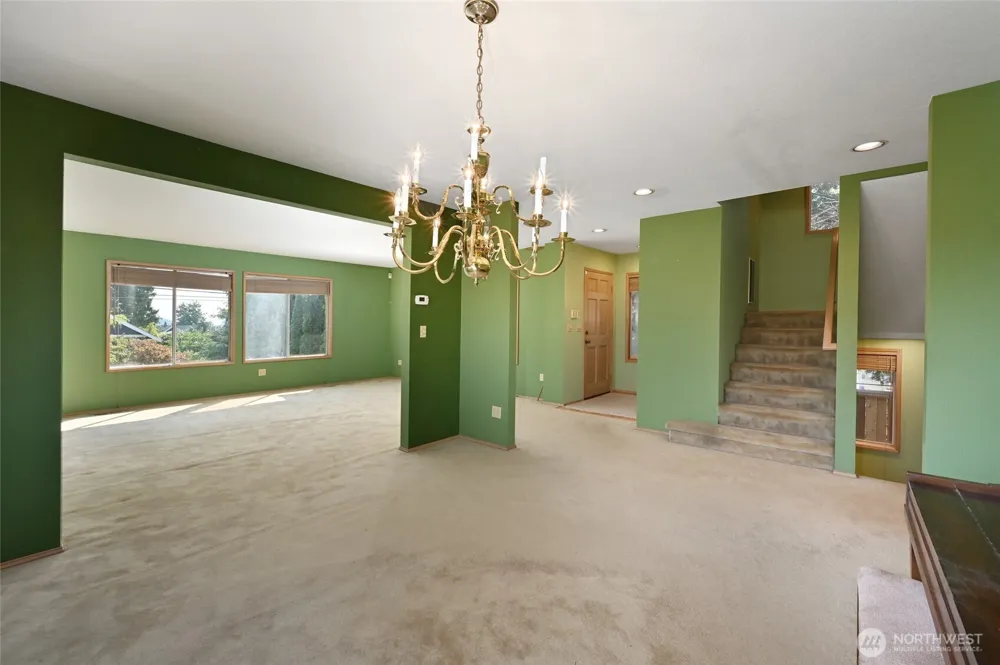4407 30th Avenue W Seattle, WA 98199