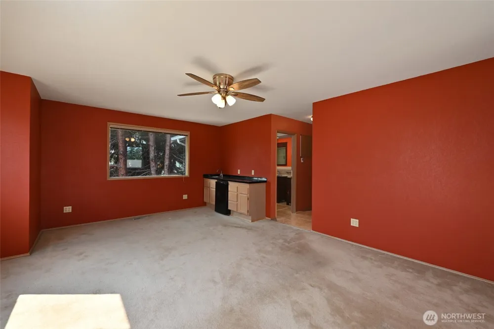 4407 30th Avenue W Seattle, WA 98199