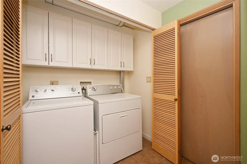 4407 30th Avenue W Seattle, WA 98199
