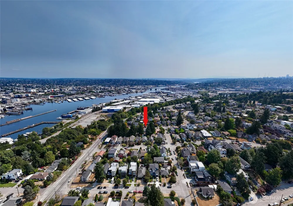 4407 30th Avenue W Seattle, WA 98199