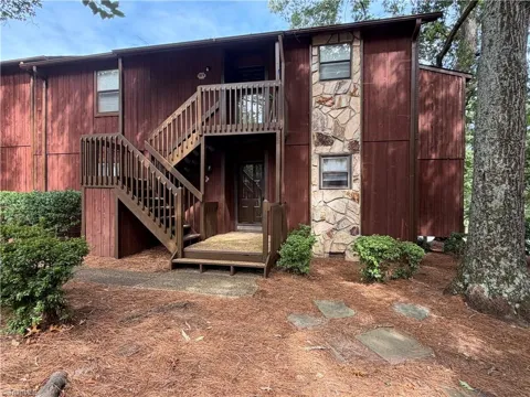 103 Aspen Court