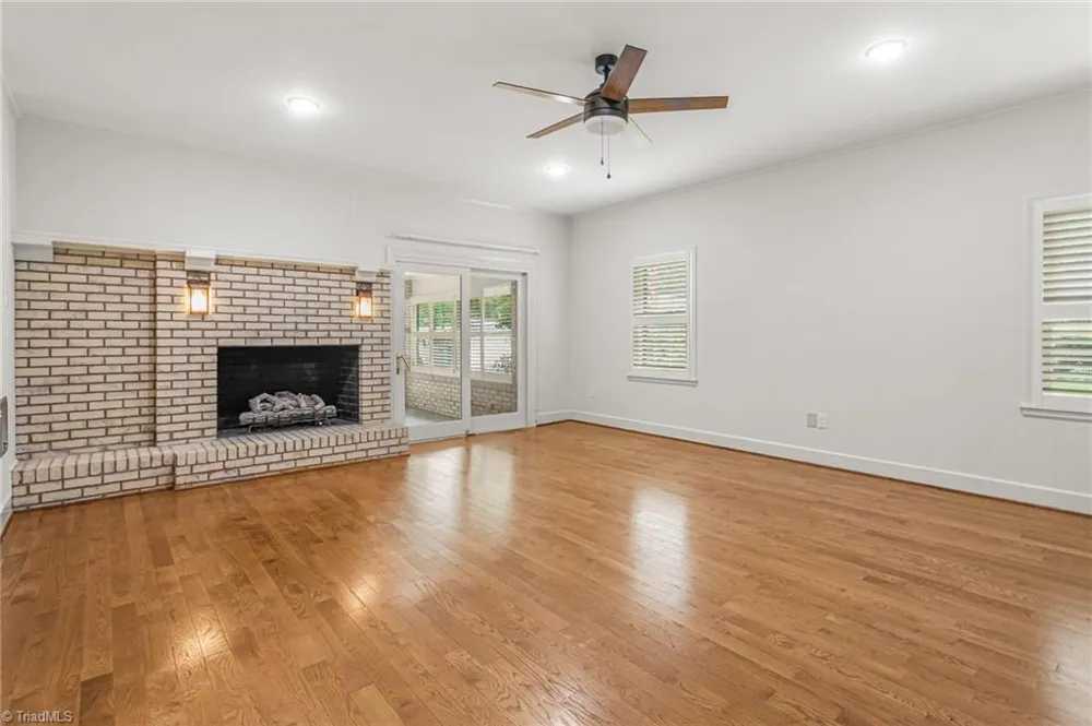 3036 Fairway Drive Burlington, NC 27215