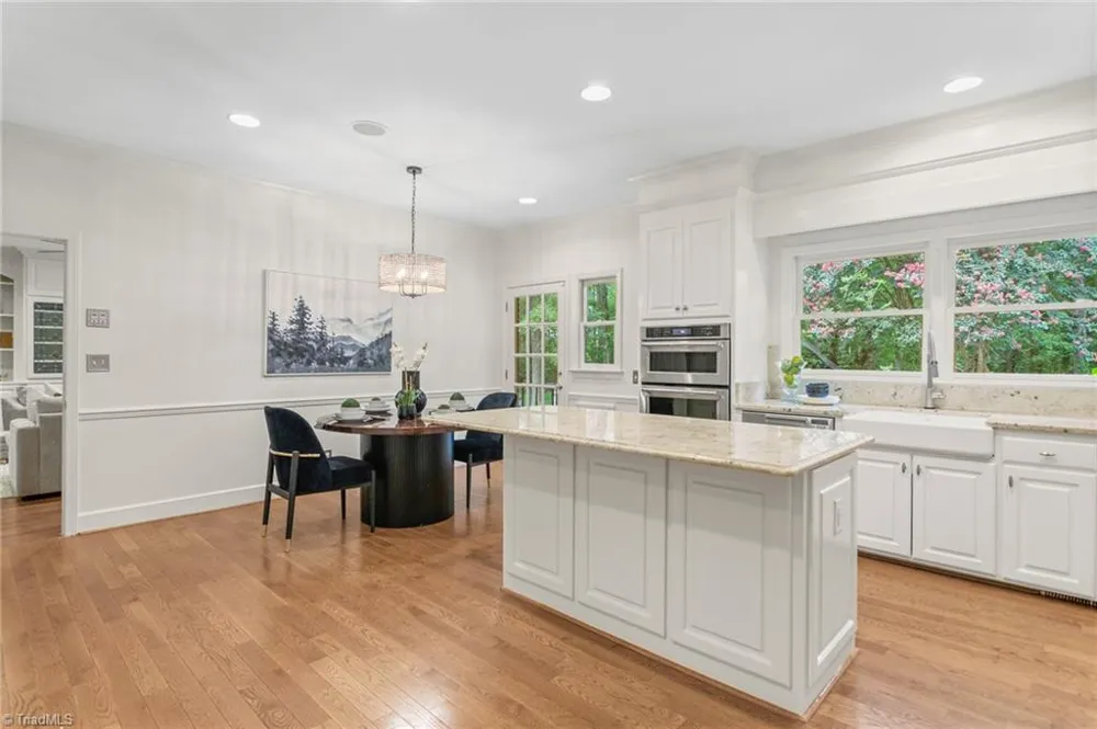 3036 Fairway Drive Burlington, NC 27215