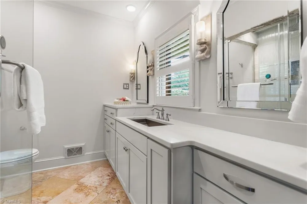 3036 Fairway Drive Burlington, NC 27215