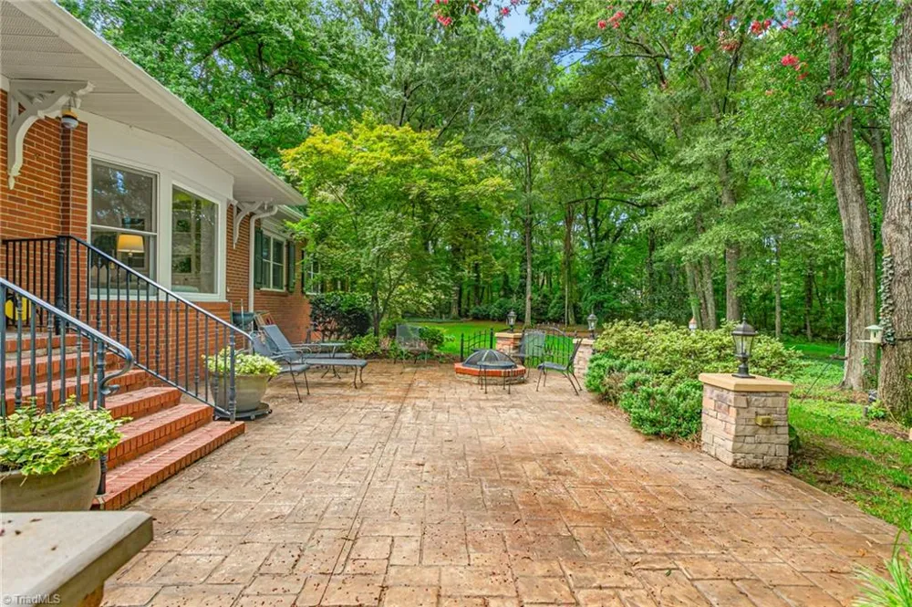 3036 Fairway Drive Burlington, NC 27215