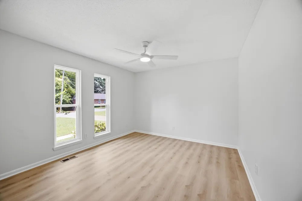 8804 Point South Lane Chattanooga, TN 37421