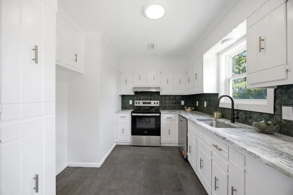 8804 Point South Lane Chattanooga, TN 37421