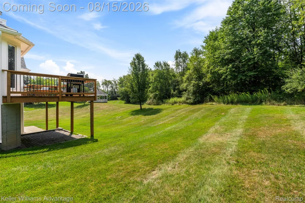 12793 Carolyn Way Springfield Charter Township, MI 48350