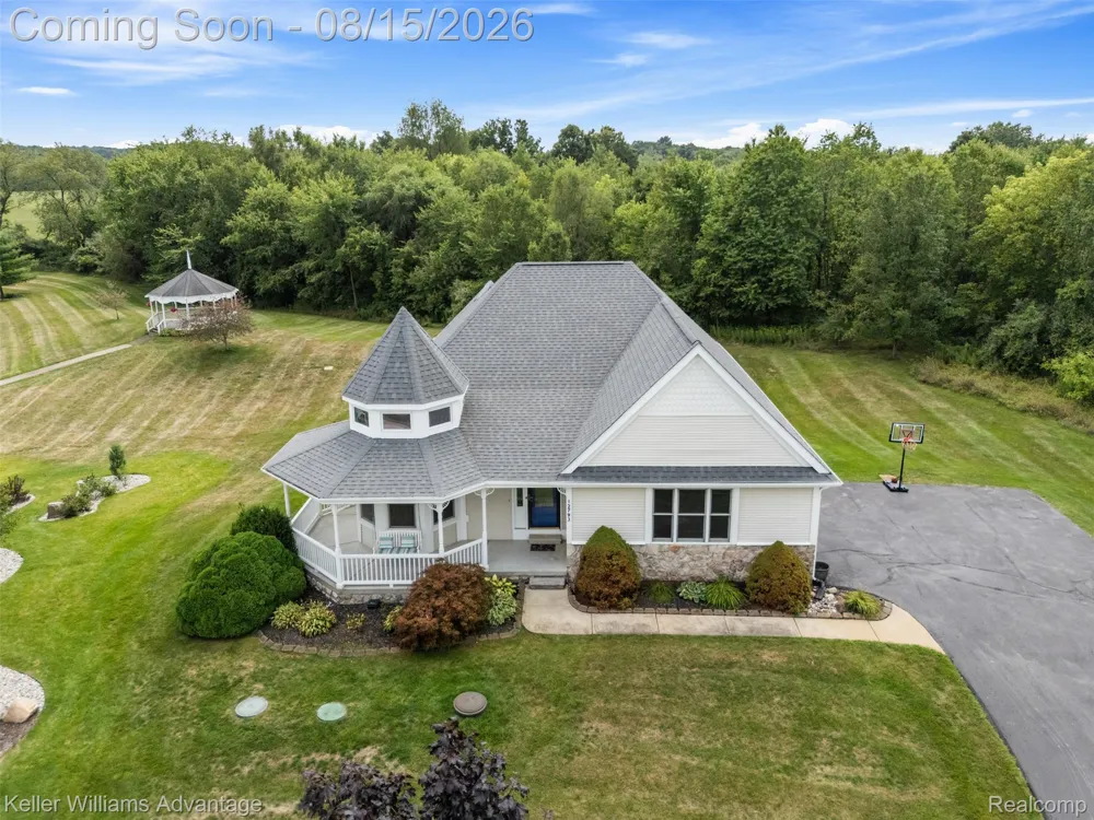 12793 Carolyn Way Springfield Charter Township, MI 48350