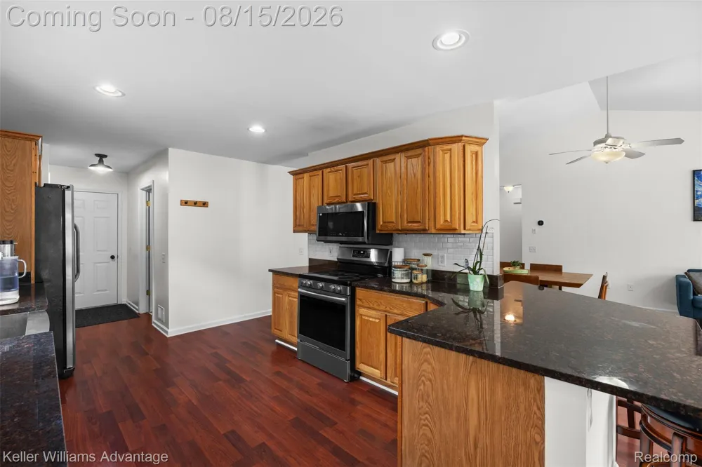 12793 Carolyn Way Springfield Charter Township, MI 48350