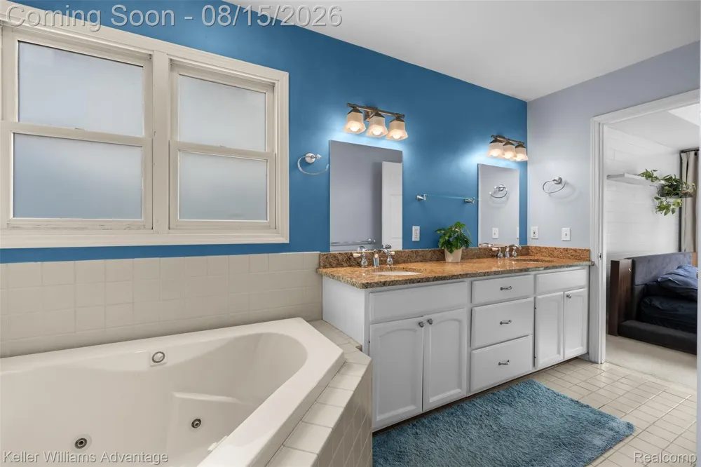 12793 Carolyn Way Springfield Charter Township, MI 48350