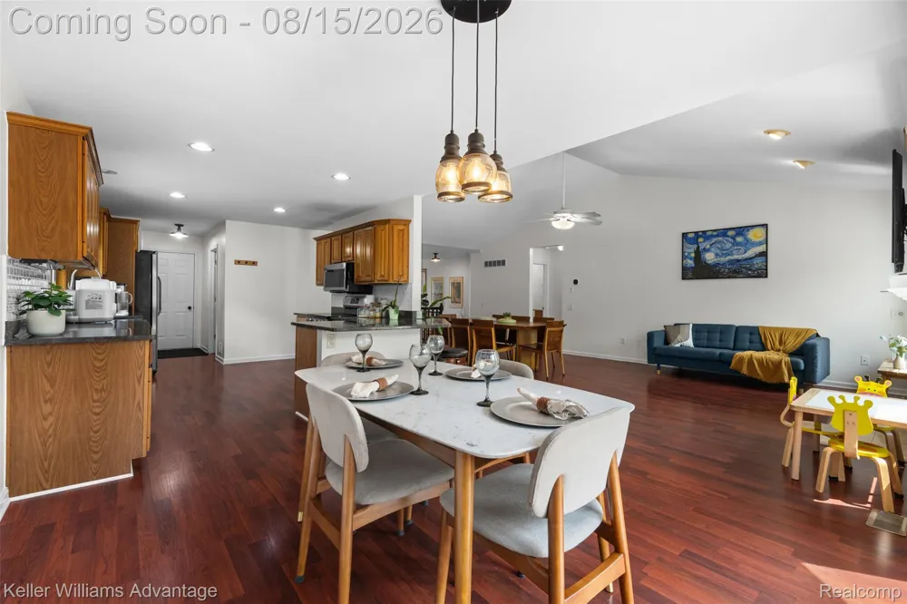 12793 Carolyn Way Springfield Charter Township, MI 48350