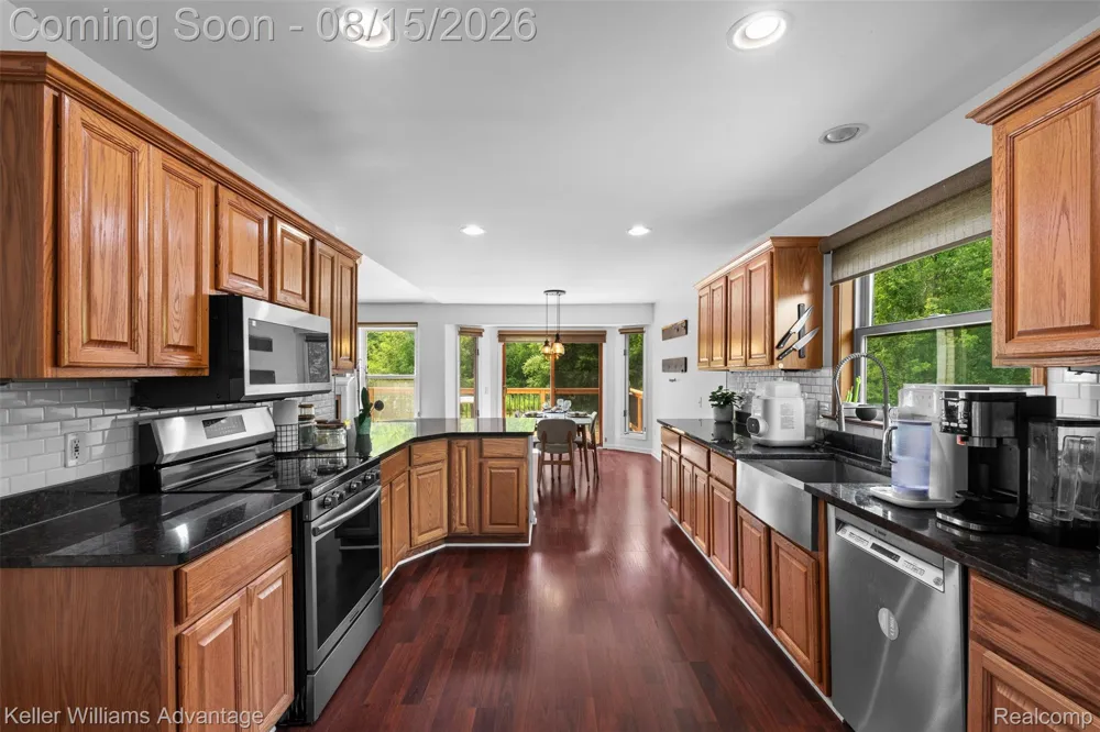 12793 Carolyn Way Springfield Charter Township, MI 48350