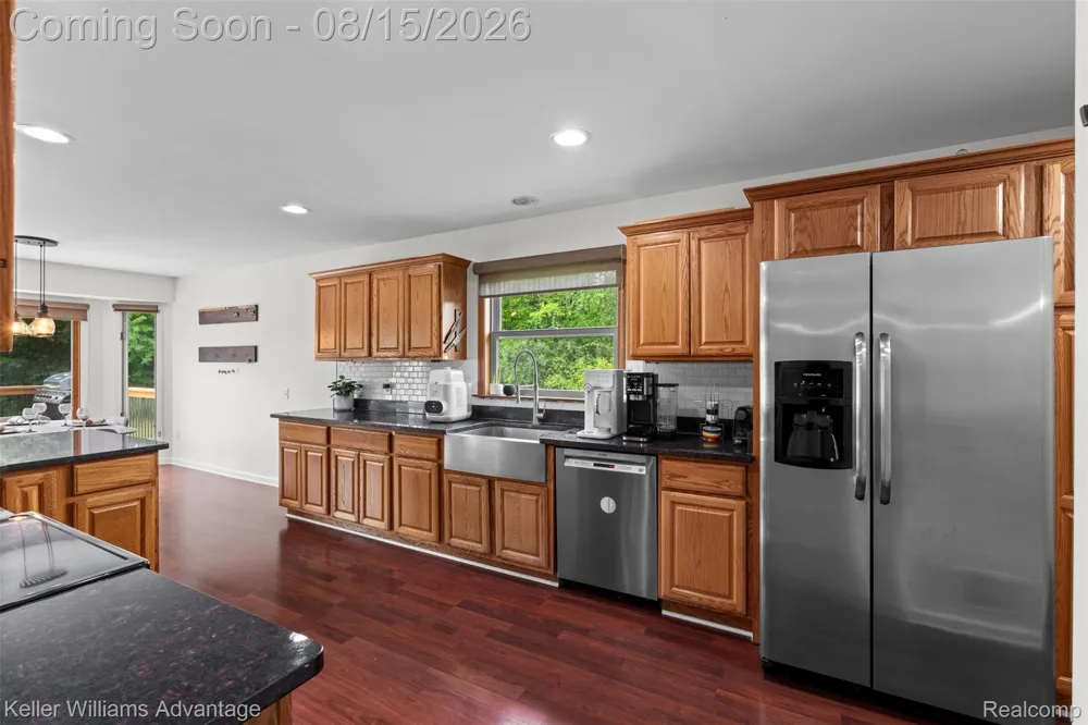 12793 Carolyn Way Springfield Charter Township, MI 48350