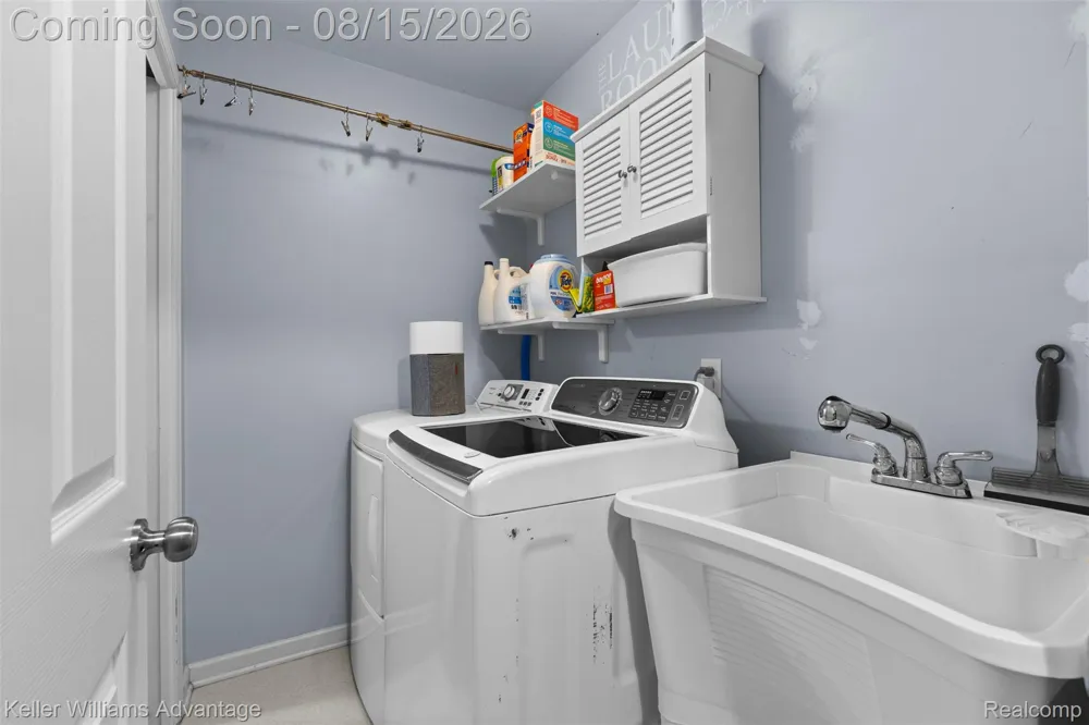 12793 Carolyn Way Springfield Charter Township, MI 48350