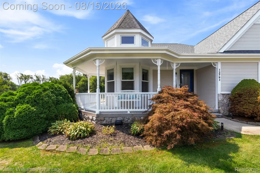 12793 Carolyn Way Springfield Charter Township, MI 48350