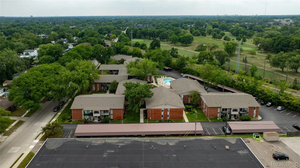4009 Benjamin Avenue Royal Oak City, MI 48073
