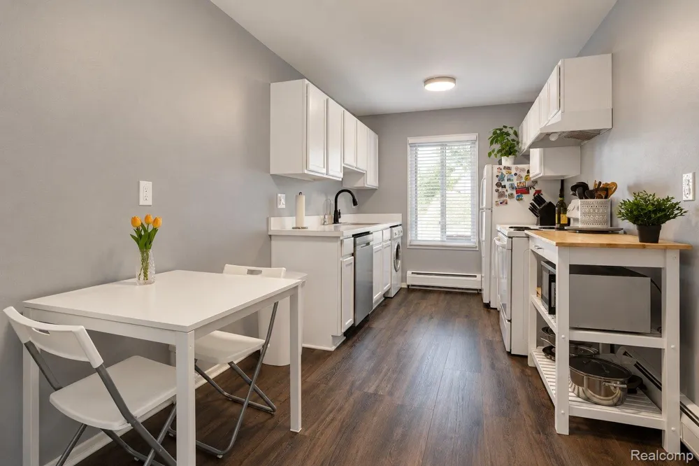 4009 Benjamin Avenue Royal Oak City, MI 48073