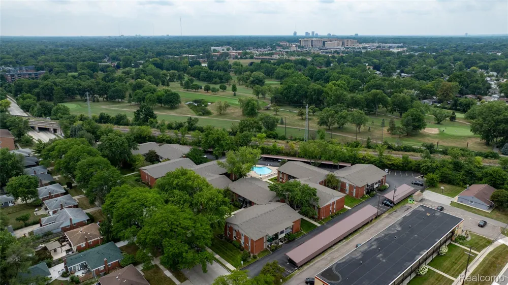 4009 Benjamin Avenue Royal Oak City, MI 48073