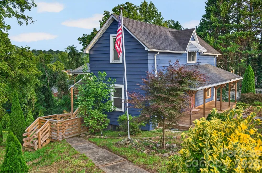 403 SW Spruce Street SW Lenoir, NC 28645
