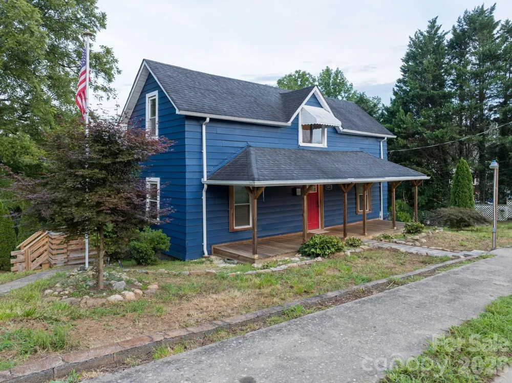 403 SW Spruce Street SW Lenoir, NC 28645