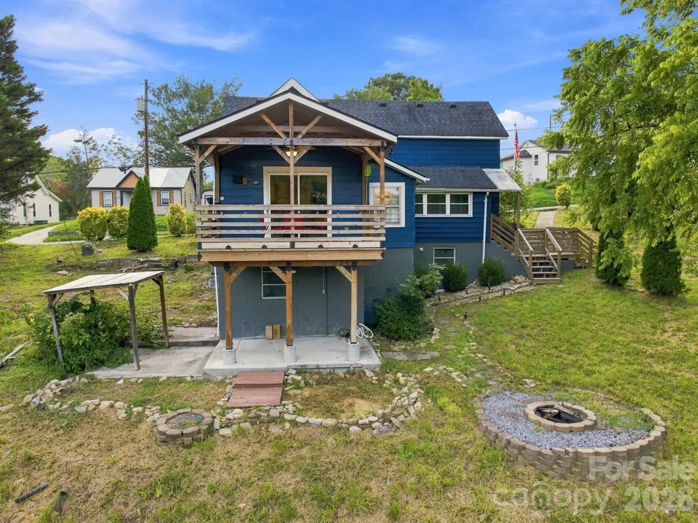 403 SW Spruce Street SW Lenoir, NC 28645