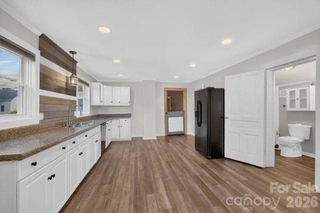 403 SW Spruce Street SW Lenoir, NC 28645