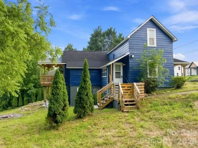 403 SW Spruce Street SW Lenoir, NC 28645
