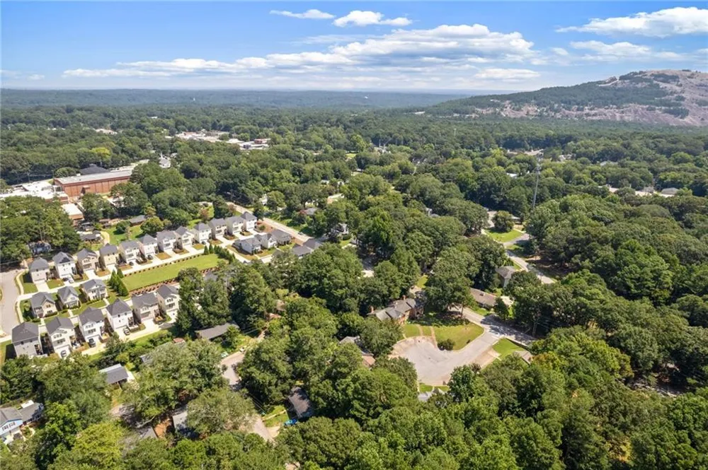 5278 Oakridge Drive Stone Mountain, GA 30083