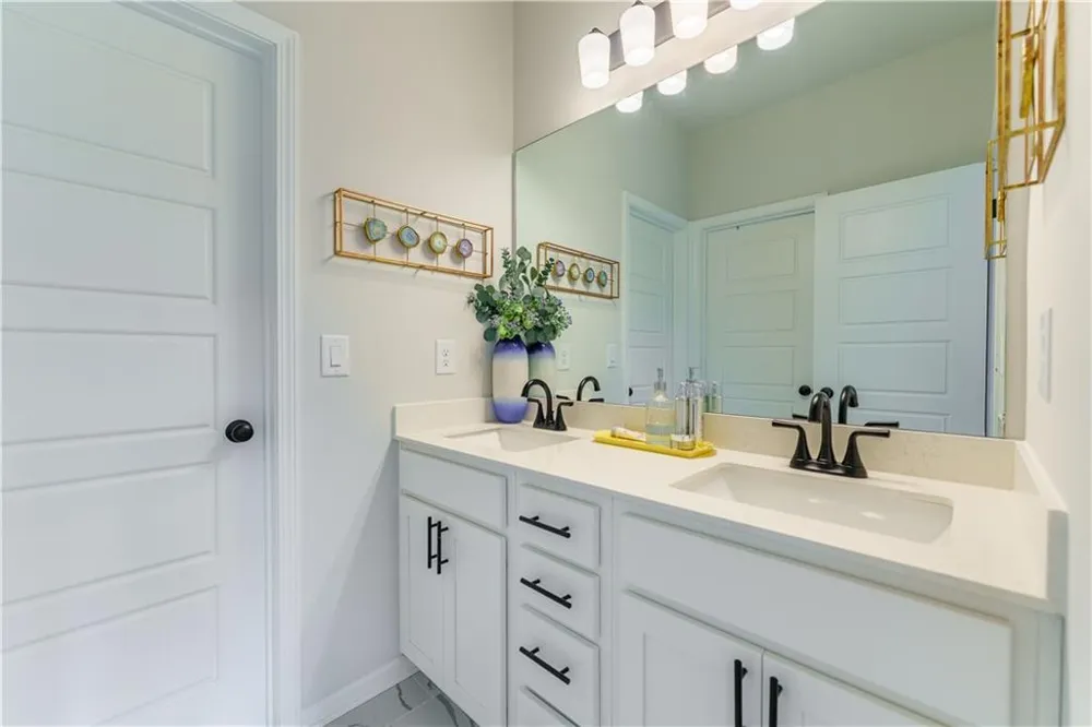 4028 Brookmont Auburn, GA 30011