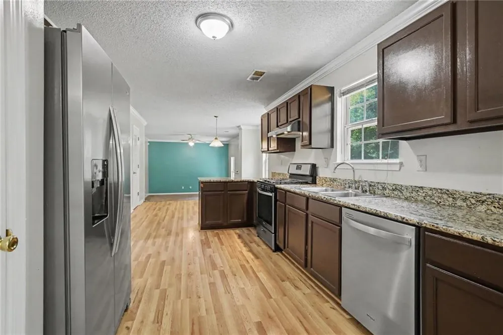 1930 Winding Crossing Trail Fairburn, GA 30213
