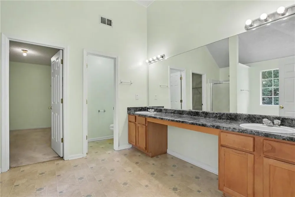 1930 Winding Crossing Trail Fairburn, GA 30213