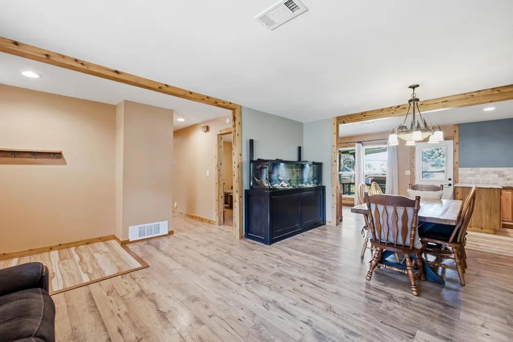 612 Oakwood Drive Euless, TX 76040