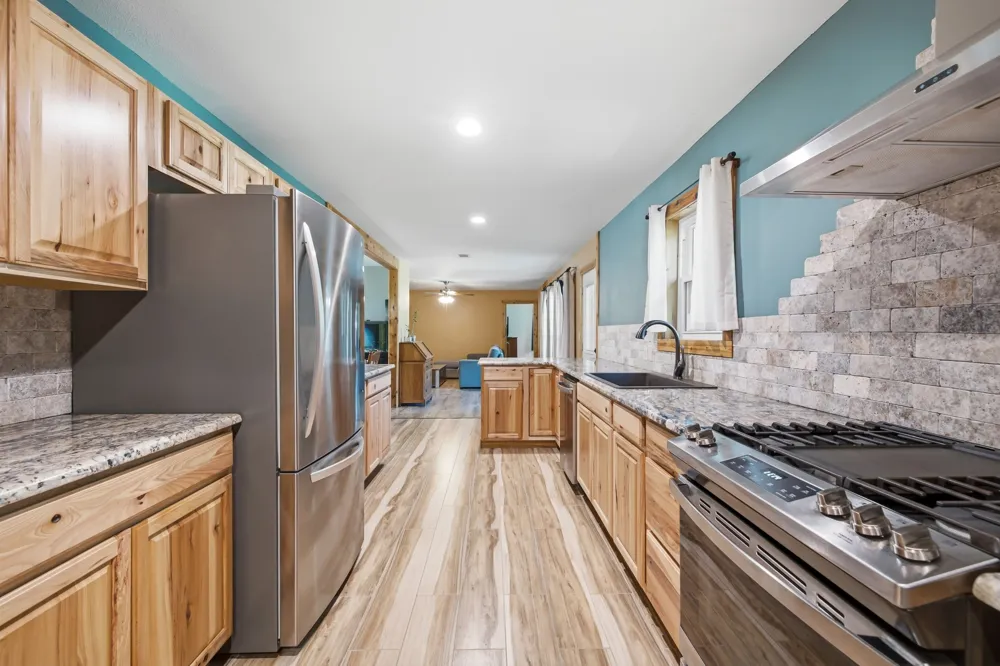 612 Oakwood Drive Euless, TX 76040