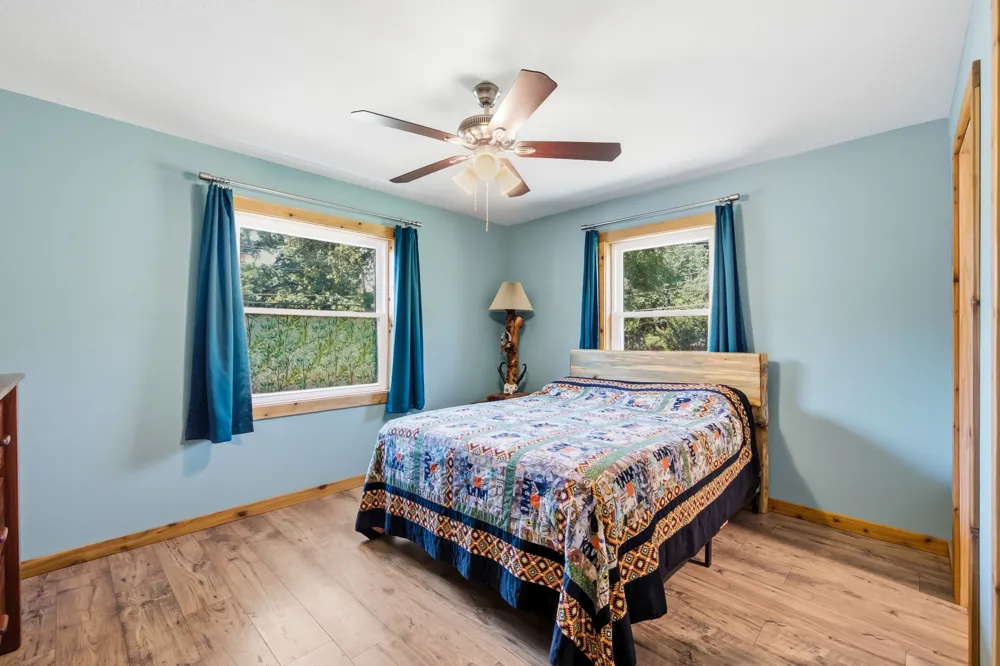 612 Oakwood Drive Euless, TX 76040