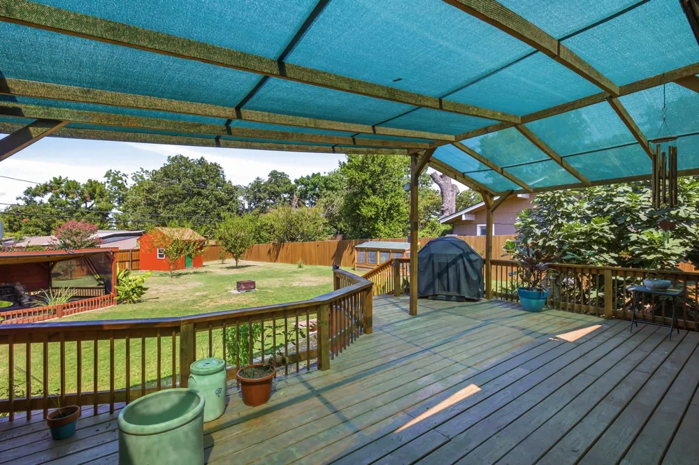 612 Oakwood Drive Euless, TX 76040