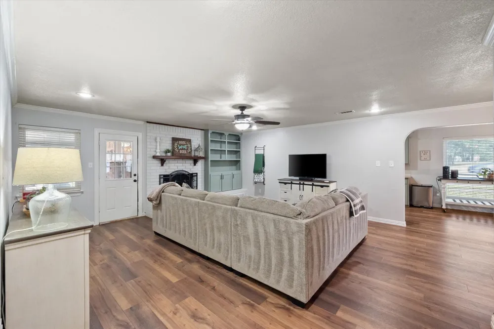 767 NW Ann Lois Lane Burleson, TX 76028