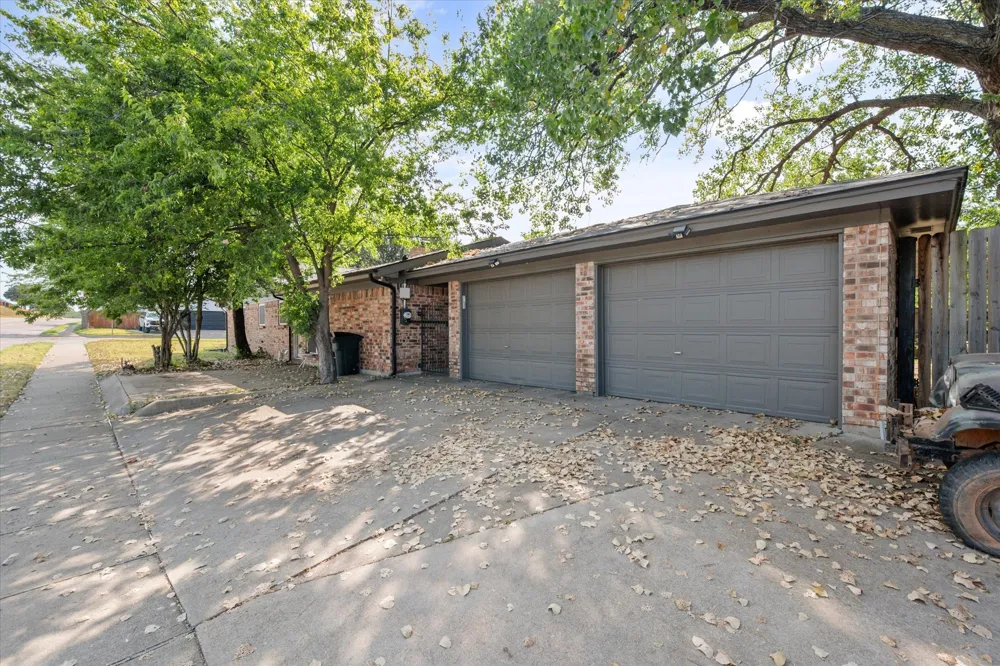 767 NW Ann Lois Lane Burleson, TX 76028