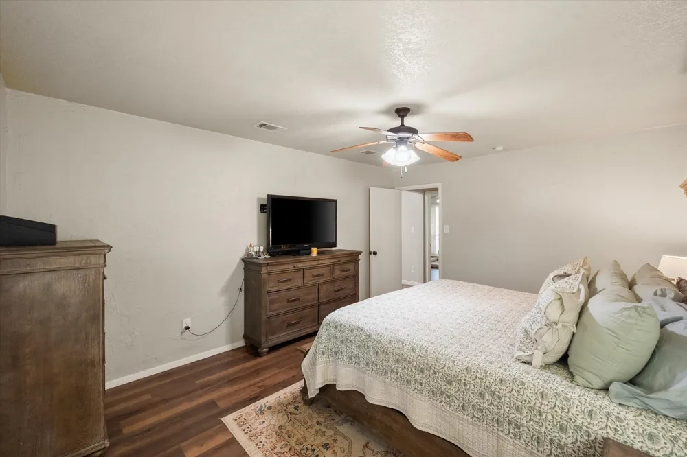 767 NW Ann Lois Lane Burleson, TX 76028