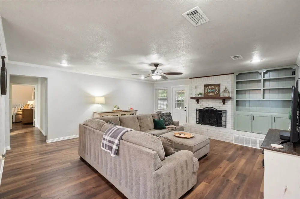 767 NW Ann Lois Lane Burleson, TX 76028