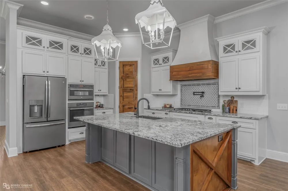 624 Silkwood Drive Benton, LA 71006